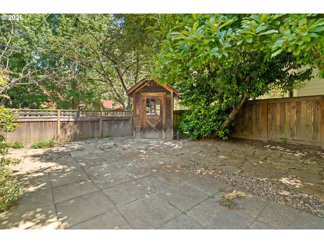 1204 Se 34TH Ave, Portland, OR 97214