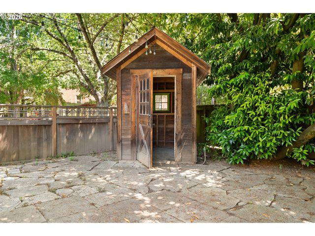 1204 Se 34TH Ave, Portland, OR 97214