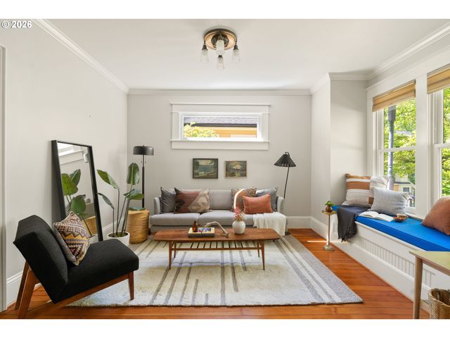 1204 Se 34TH Ave, Portland, OR 97214