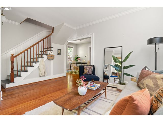 1204 Se 34TH Ave, Portland, OR 97214