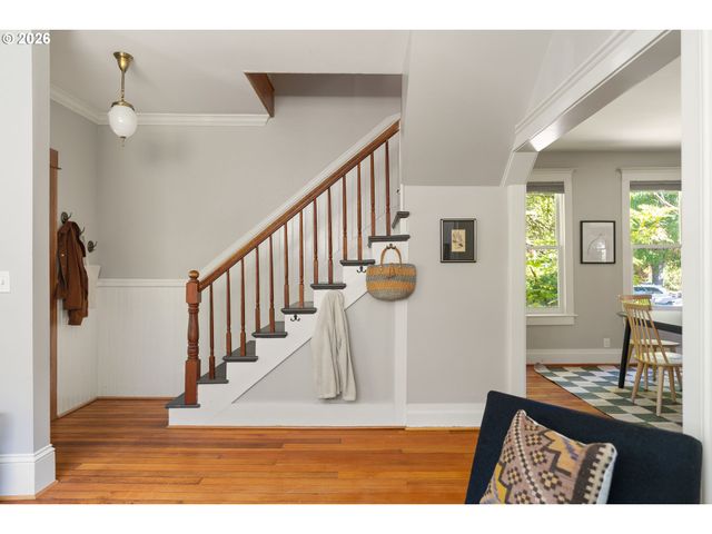 1204 Se 34TH Ave, Portland, OR 97214