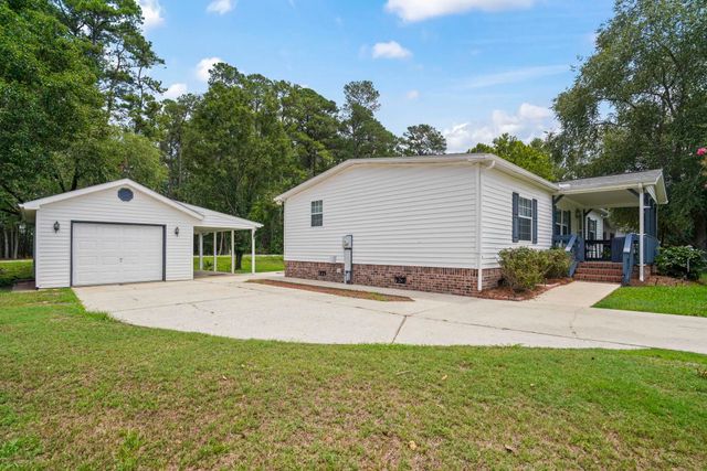 212 Captains Dr., Little River, SC 29566