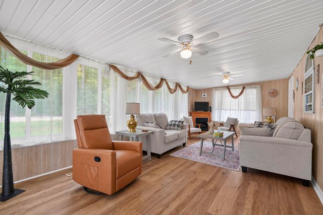 212 Captains Dr., Little River, SC 29566