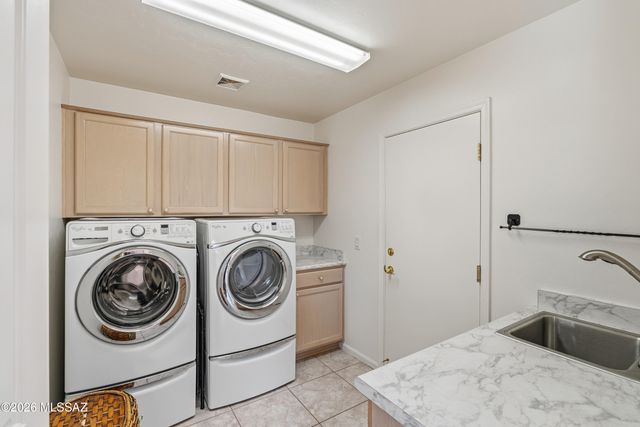 2315 E Bonita Canyon Drive, Green Valley, AZ 85614