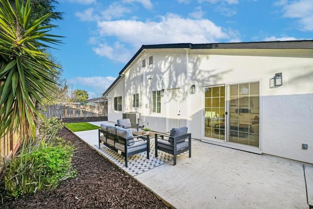 263 Vineyard Dr, San Jose, CA 95119