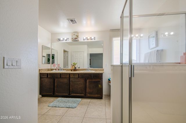 12202 W DEL RIO Lane, Avondale, AZ 85323