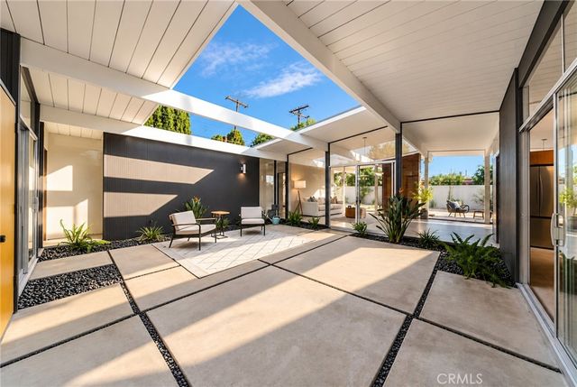 842 E Glendale, Orange, CA 92865