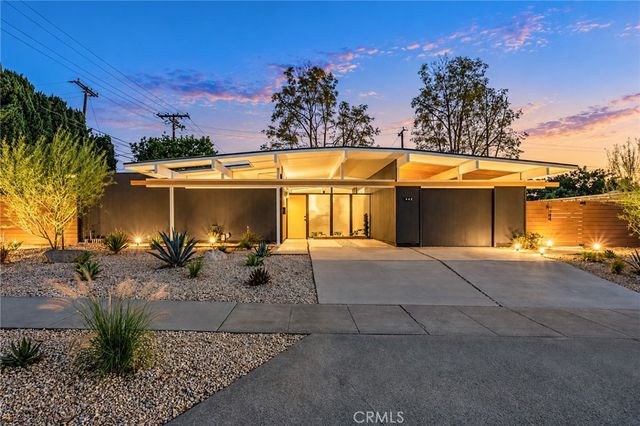 842 E Glendale, Orange, CA 92865