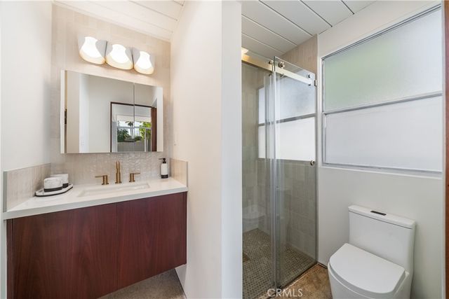 842 E Glendale, Orange, CA 92865