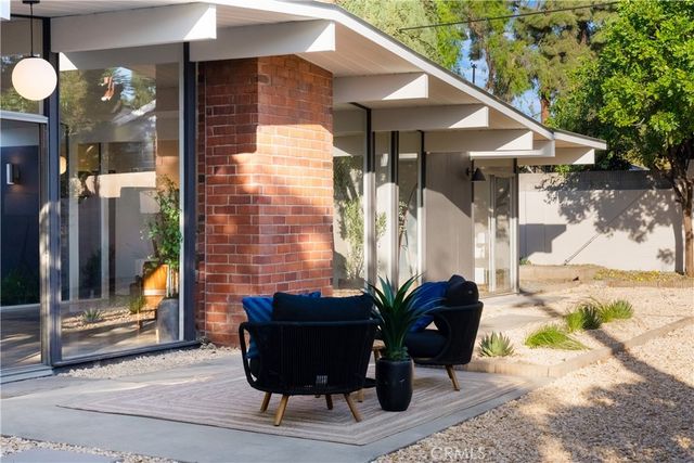 842 E Glendale, Orange, CA 92865