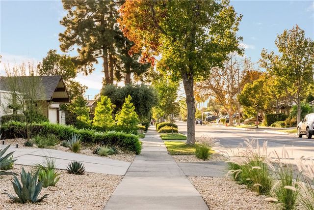 842 E Glendale, Orange, CA 92865