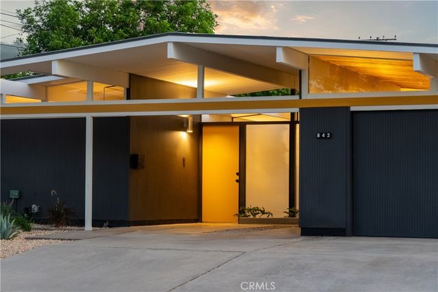 842 E Glendale, Orange, CA 92865