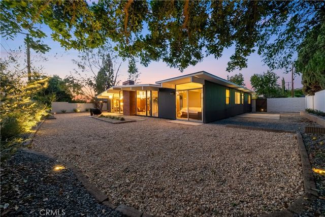 842 E Glendale, Orange, CA 92865