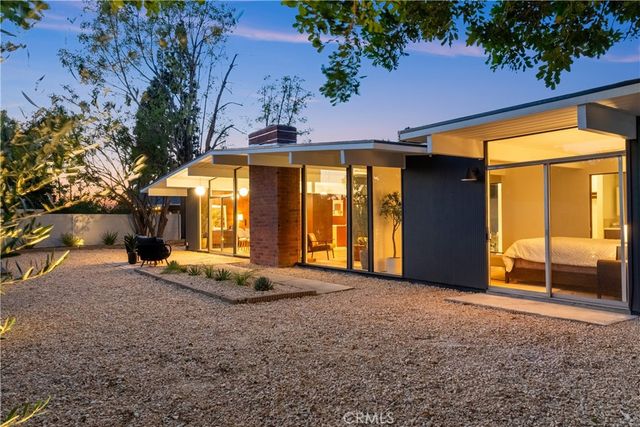 842 E Glendale, Orange, CA 92865
