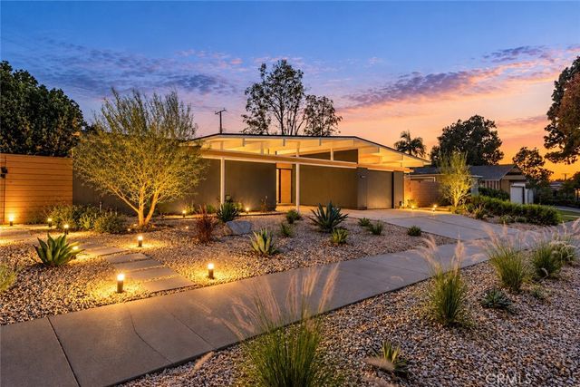 842 E Glendale, Orange, CA 92865