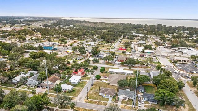 860 S GROVE STREET, Eustis, FL 32726