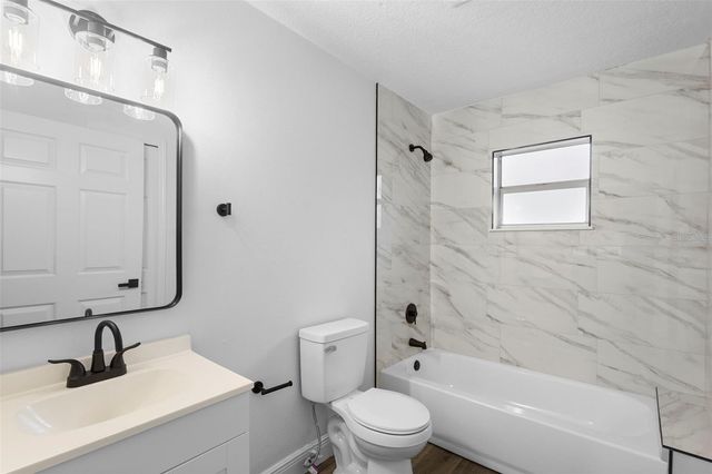 860 S GROVE STREET, Eustis, FL 32726