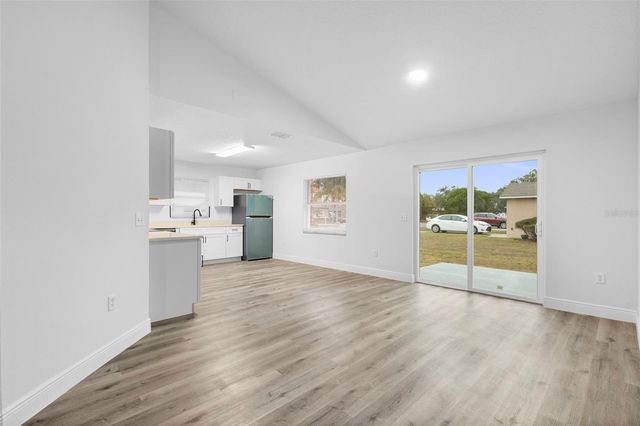 860 S GROVE STREET, Eustis, FL 32726