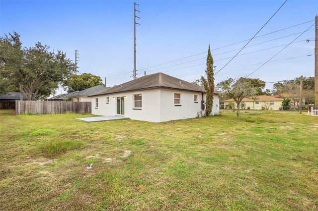 860 S GROVE STREET, Eustis, FL 32726