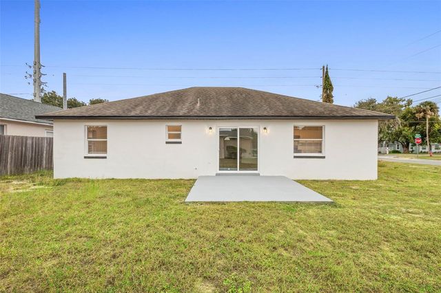 860 S GROVE STREET, Eustis, FL 32726