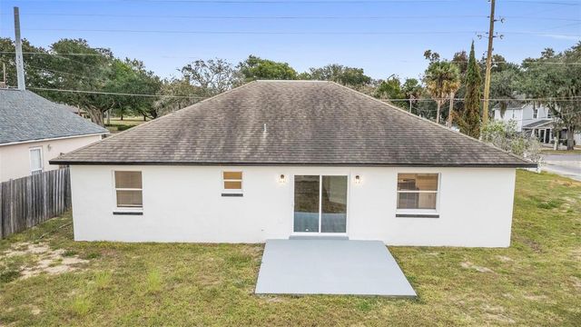 860 S GROVE STREET, Eustis, FL 32726