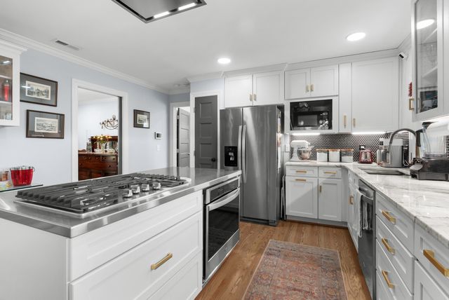 1001 Chapel Ct, Franklin, TN 37069