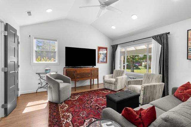 1001 Chapel Ct, Franklin, TN 37069