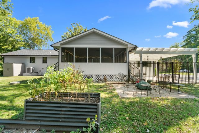 1001 Chapel Ct, Franklin, TN 37069