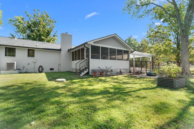 1001 Chapel Ct, Franklin, TN 37069