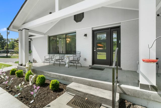 1001 Chapel Ct, Franklin, TN 37069