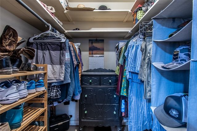 1711 N Washington St, Beeville, TX 78102