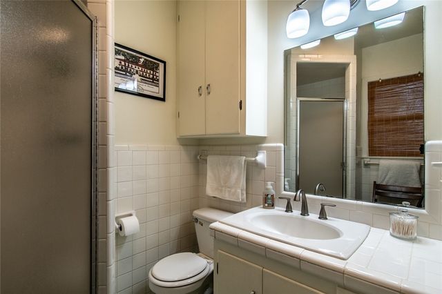 1711 N Washington St, Beeville, TX 78102