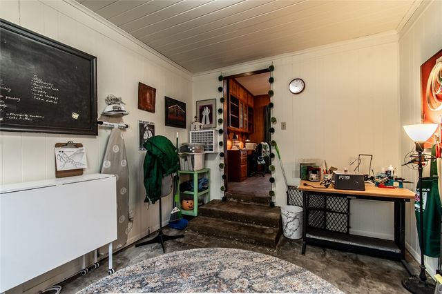 1711 N Washington St, Beeville, TX 78102