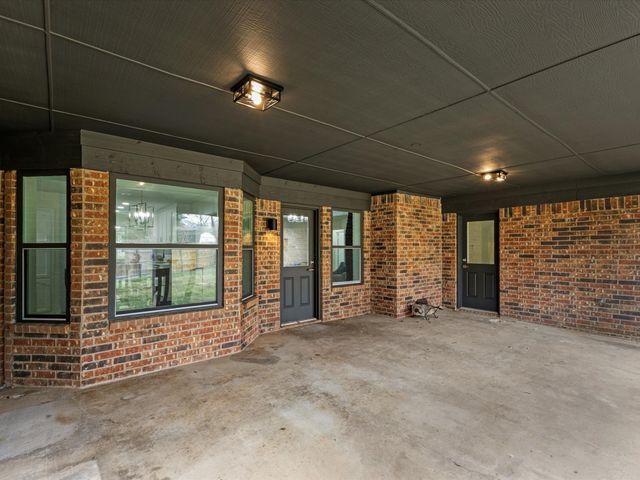 8955 Tamiami Court, North Richland Hills, TX 76182