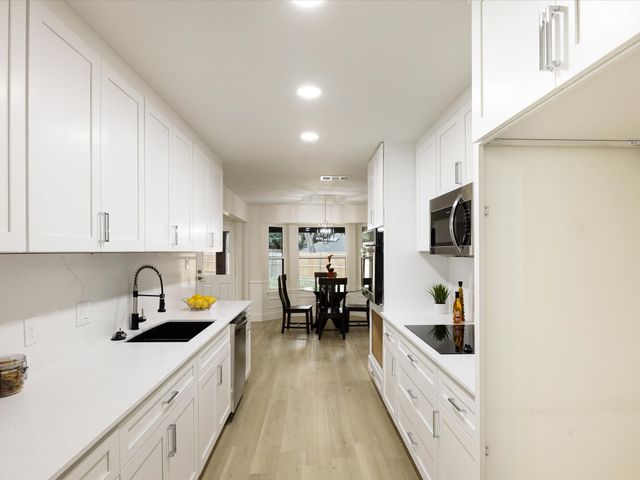 8955 Tamiami Court, North Richland Hills, TX 76182