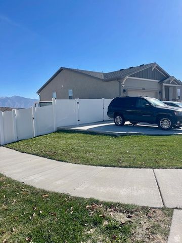 8009 S HAYDEN PARK ST, West Jordan, UT 84081