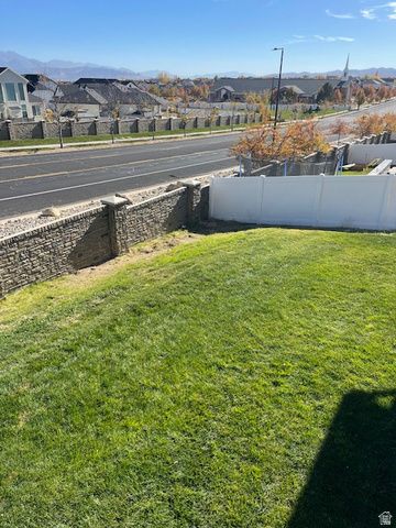 8009 S HAYDEN PARK ST, West Jordan, UT 84081