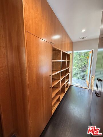 4248 Lexington Avenue, Los Angeles, CA 90029