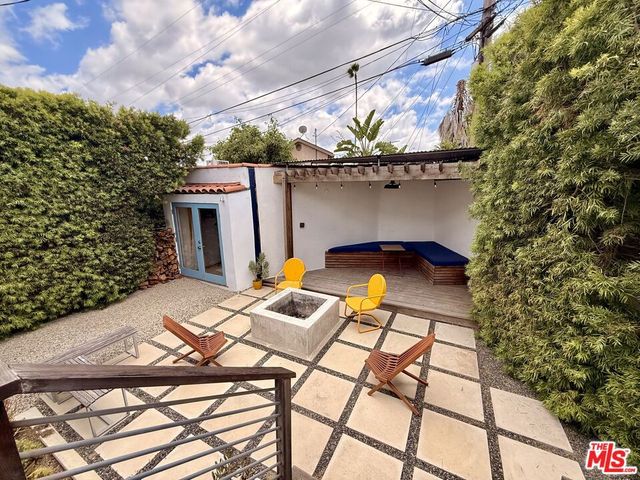 4248 Lexington Avenue, Los Angeles, CA 90029