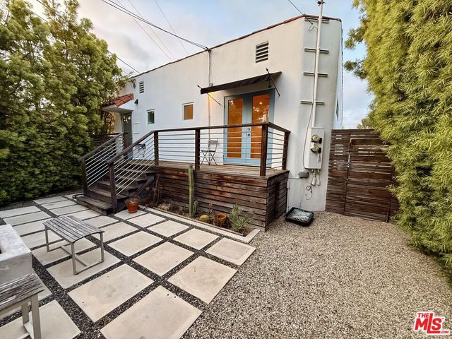 4248 Lexington Avenue, Los Angeles, CA 90029