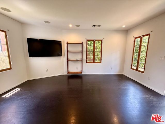4248 Lexington Avenue, Los Angeles, CA 90029