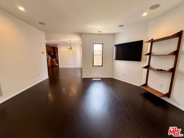 4248 Lexington Avenue, Los Angeles, CA 90029