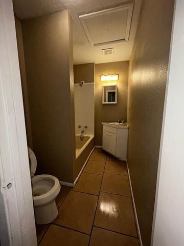 12 Catherine Street S 2, Mobile, AL 36604