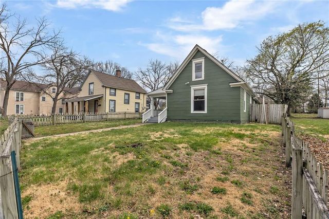 439 Ford Street, Liberty, MO 64068