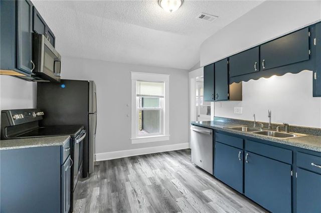 439 Ford Street, Liberty, MO 64068