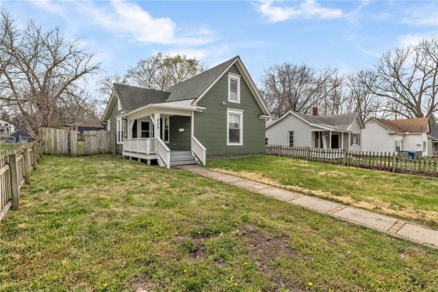 439 Ford Street, Liberty, MO 64068
