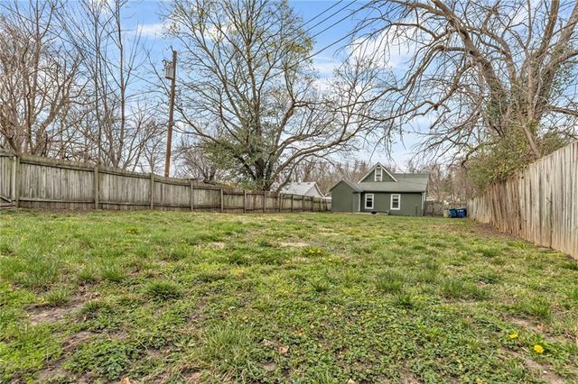 439 Ford Street, Liberty, MO 64068