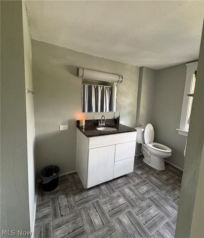 324 Sayers Avenue, Niles, OH 44446