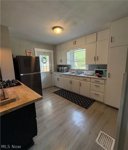 324 Sayers Avenue, Niles, OH 44446