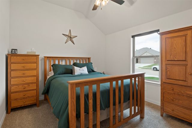 637 Mooney Drive, Saginaw, TX 76179